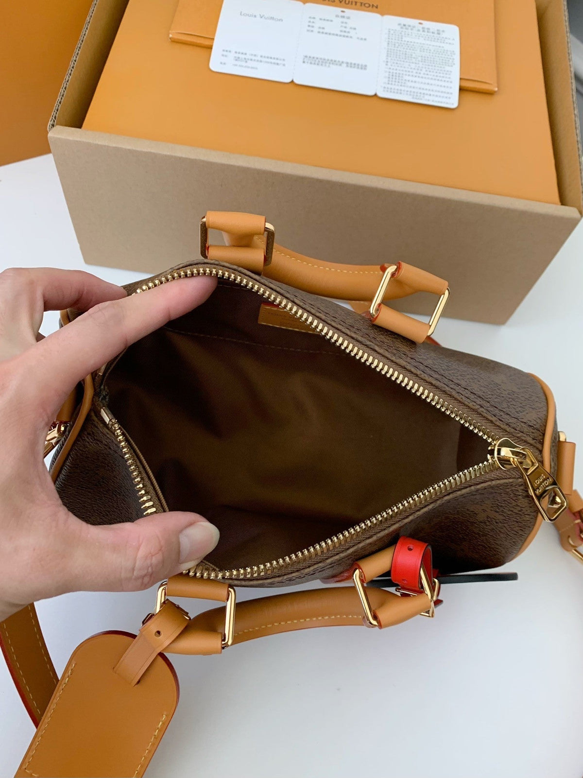 LV Keepall Bandouli ère 25 handbag