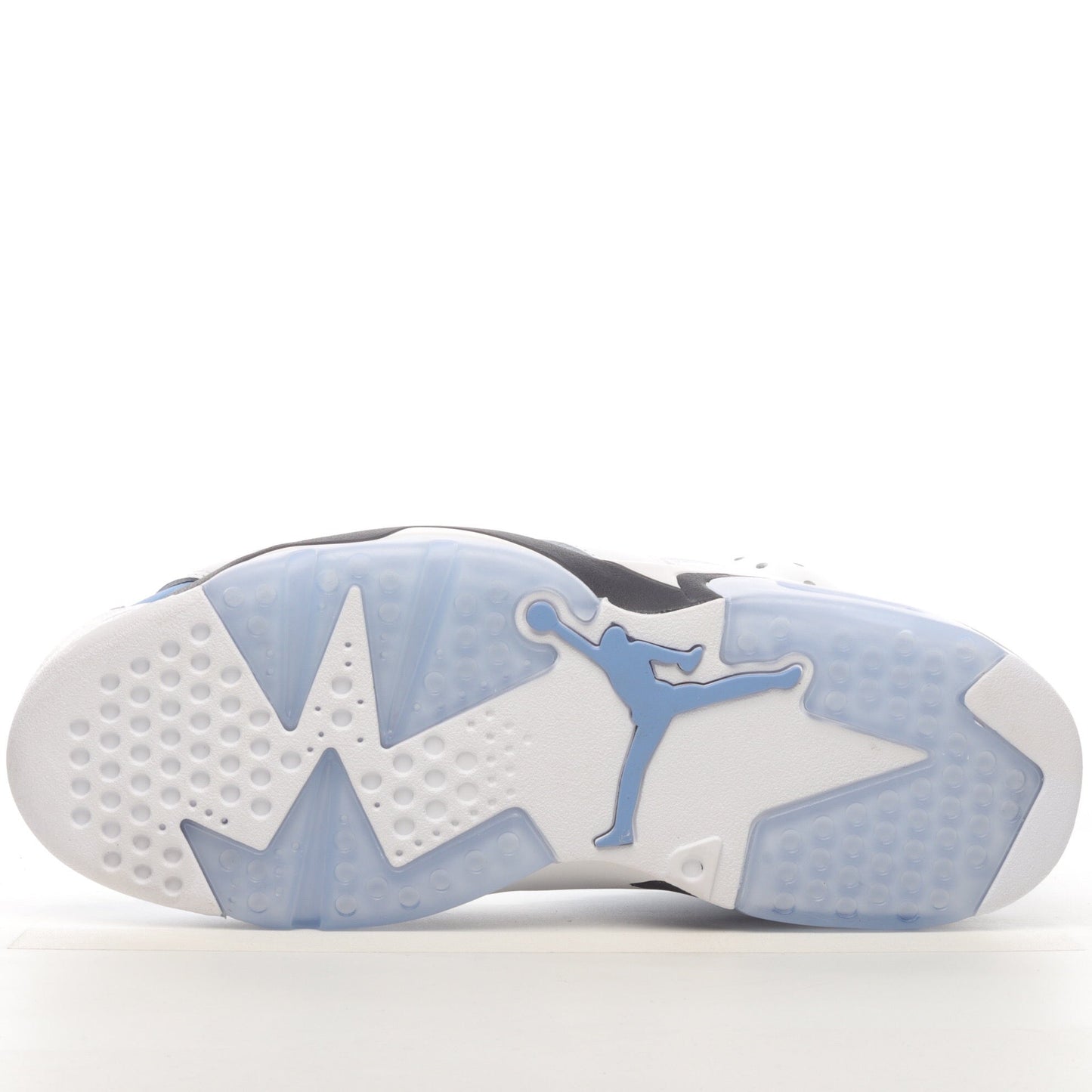 AJ 6 'UNC'