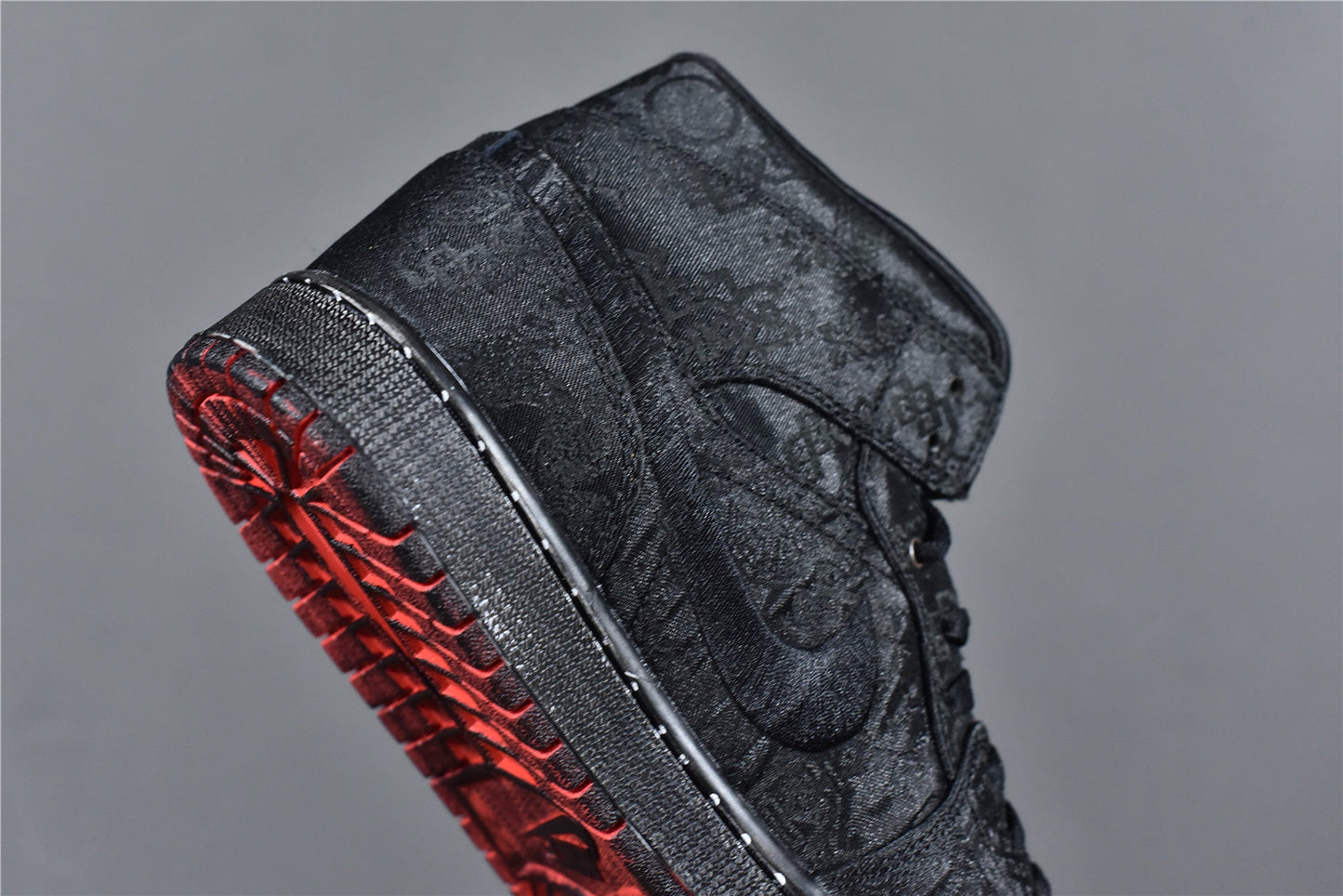 AJ 1 Mid x CLOT 'Fearless Black'
