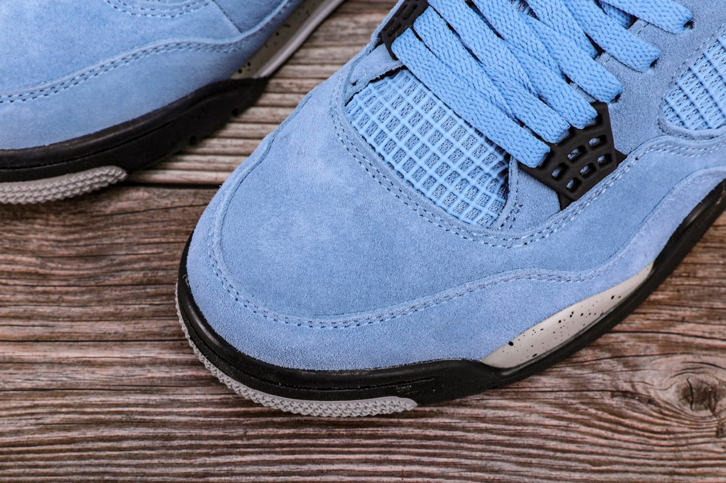AJ 4 University Blue