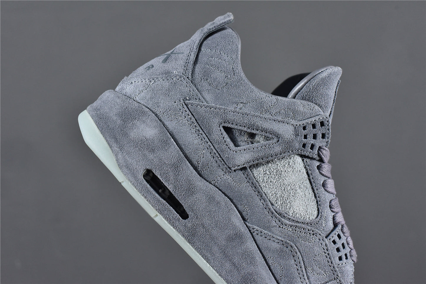 AJ 4 Retro x Kaws 'Grey'