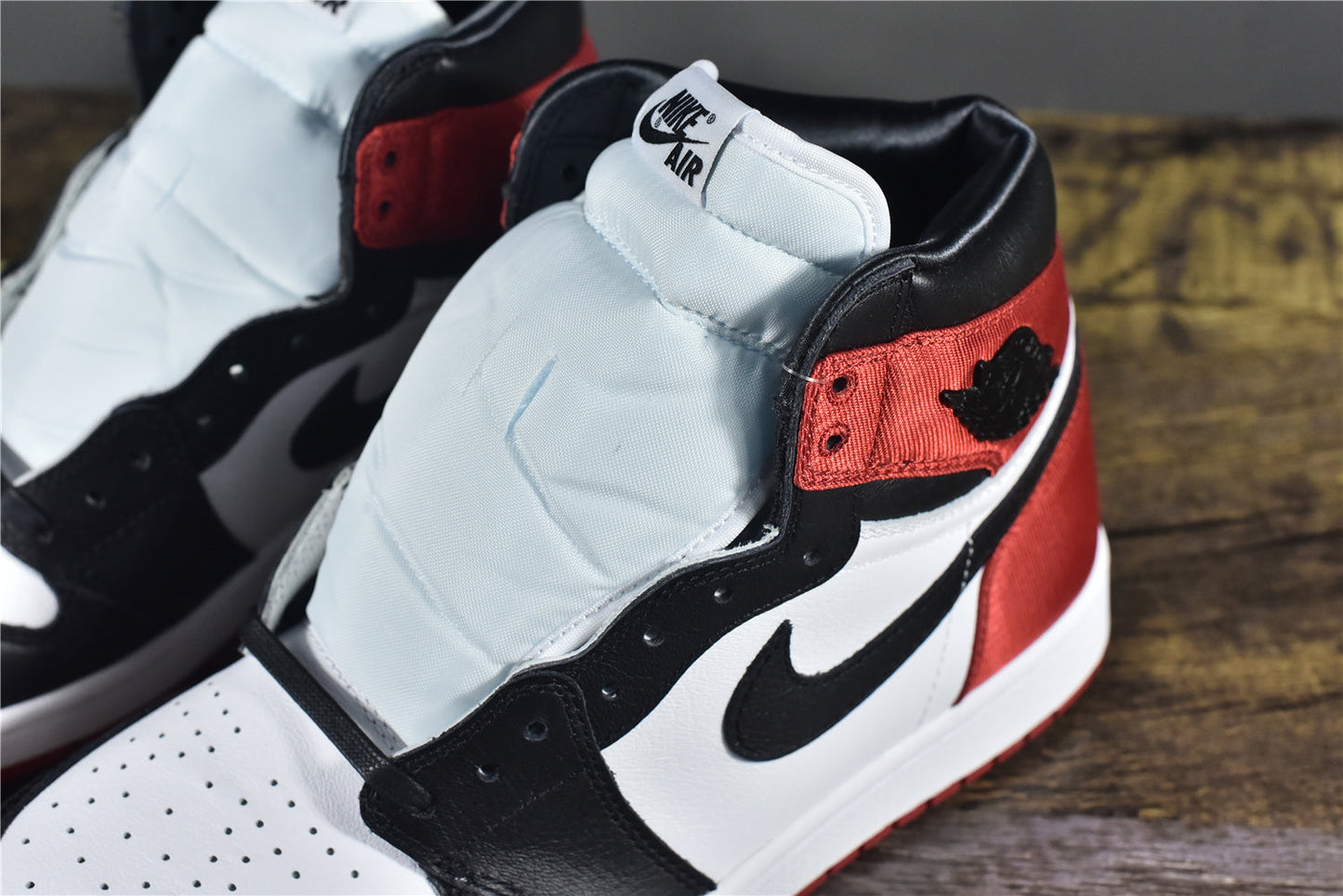 AJ 1 High 'Satin Black Toe'