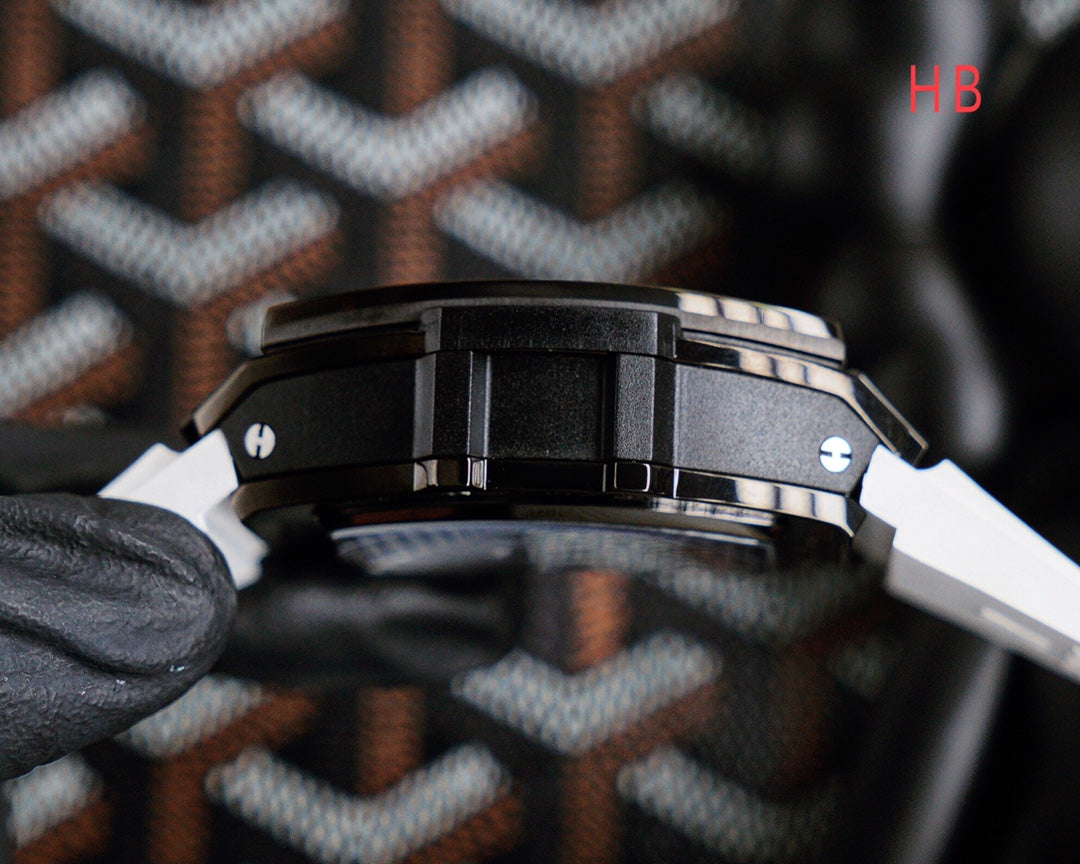 HBT Chronograph - Black - White Rubber- Automatic - 42*52mm