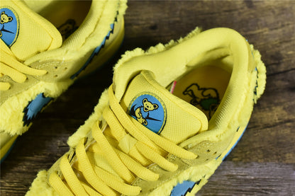 SB Dunk Low x Grateful Dead 'Yellow'
