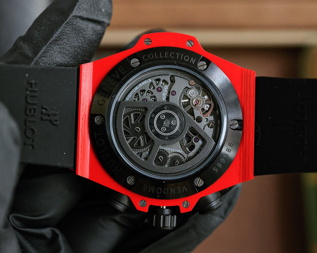 HBT Chronograph - Red Carbon Fiber - Red Rubber - Quartz - 45mm
