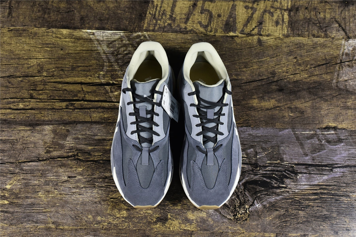 YBoost 700 'Magnet'