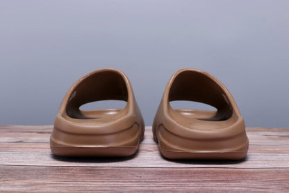 Yeezy Slide Core