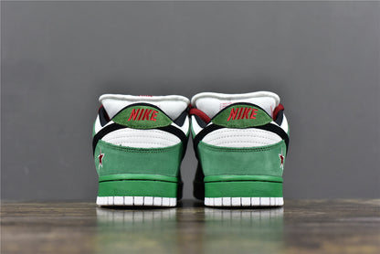 SB Dunk Low x Heineken