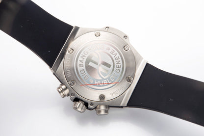 HBT Black - Black 904L Steel - Black Leather - Quartz - 44mm