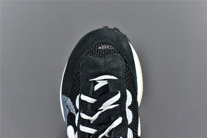 Sacai Vaporwaffle Black White
