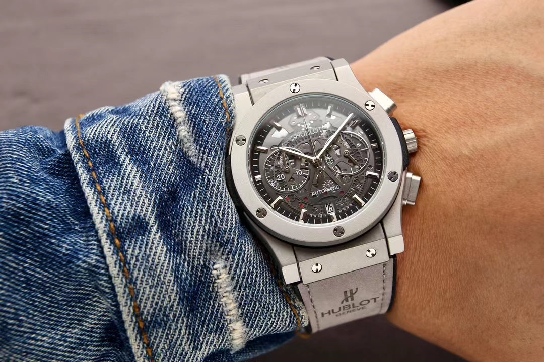 HBT Silver - Hollow 904L Steel - Grey Rubber - Quartz - 44mm
