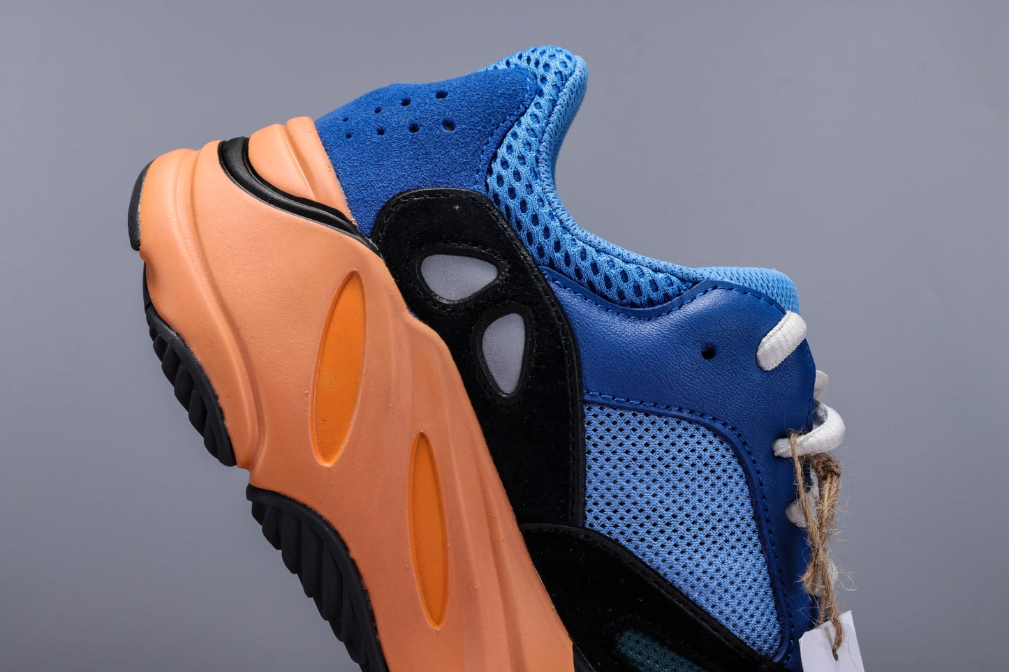 YBoost 700 'Bright Blue'