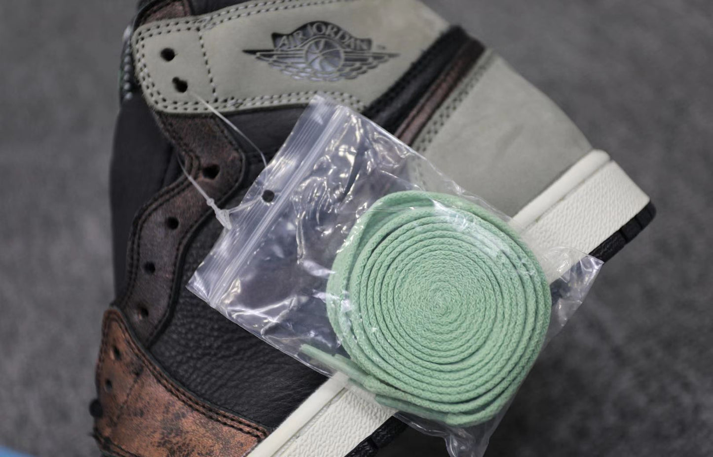 AJ 1 HIGH Retro 'PATINA'