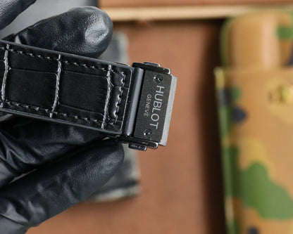 HBT Black - Black Leather - Automatic - 45mm