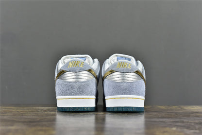 SB Dunk Low 'Sean Cliver'