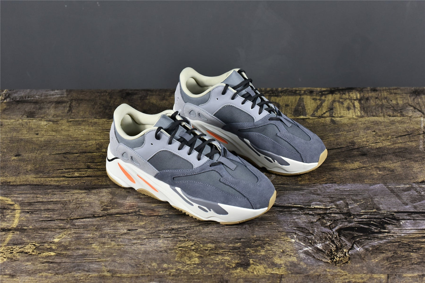 YBoost 700 'Magnet'