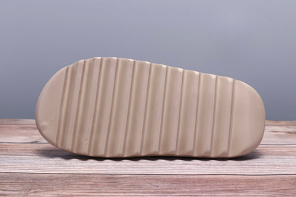 Yeezy Slide Pure
