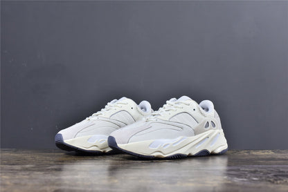 YBoost 700 Analog