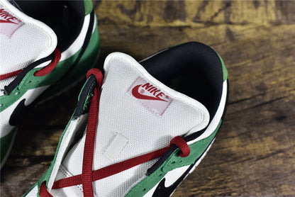 SB Dunk Low x Heineken