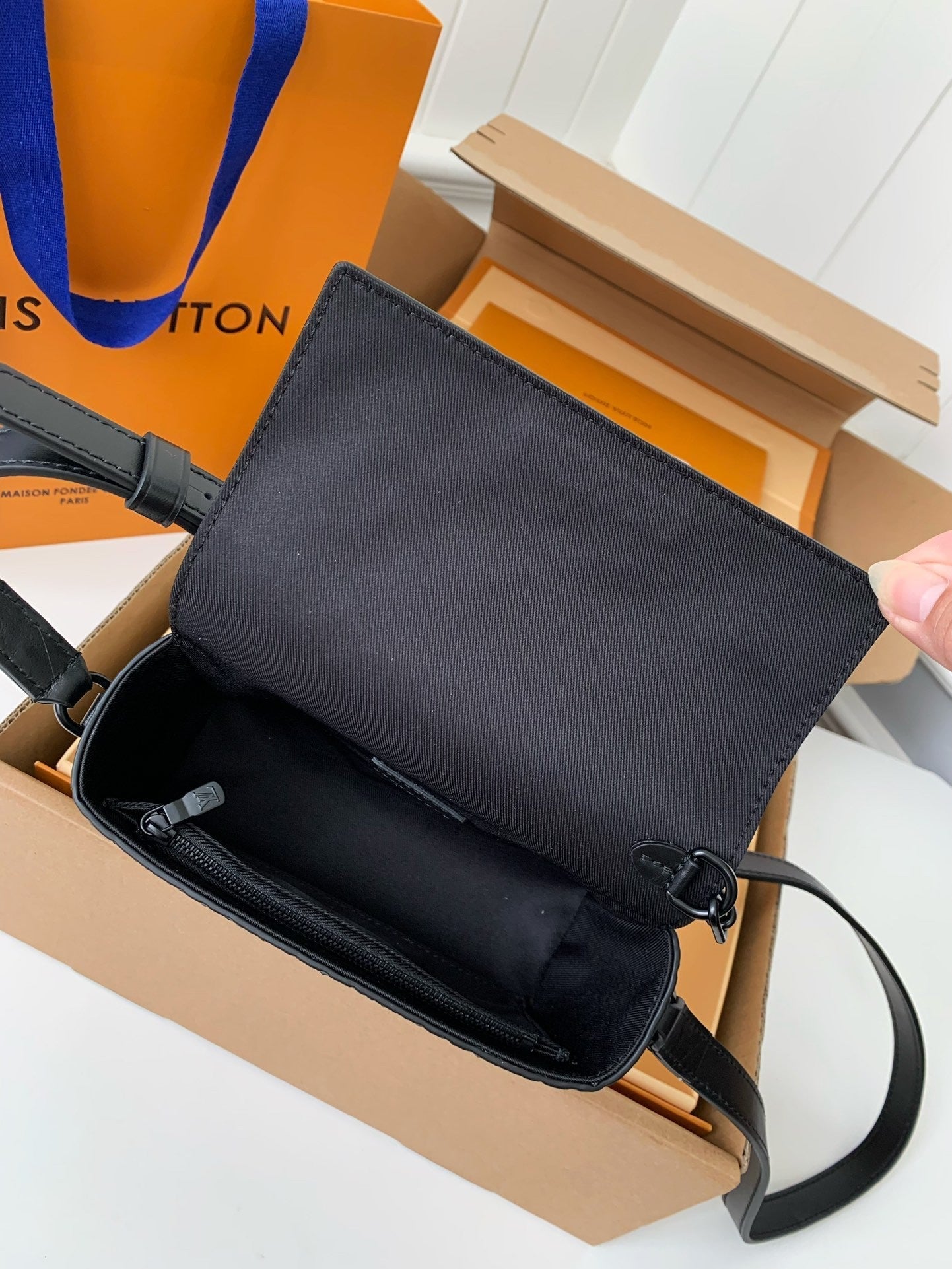 LV STEAMER WM Bag