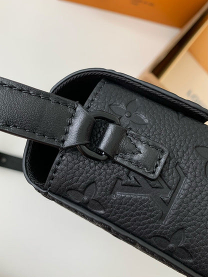 LV STEAMER WM Bag