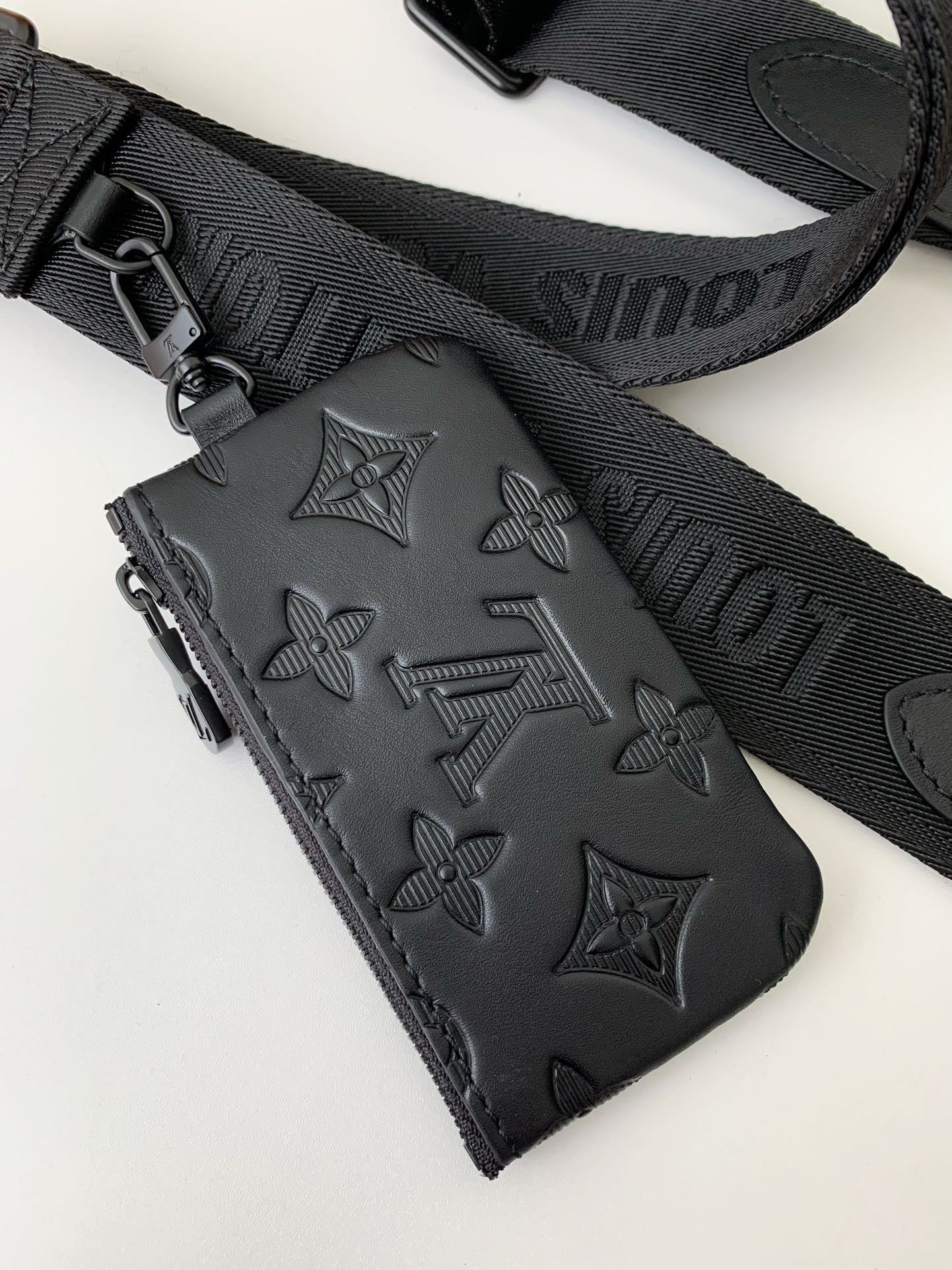 LV TRIO Bag M2
