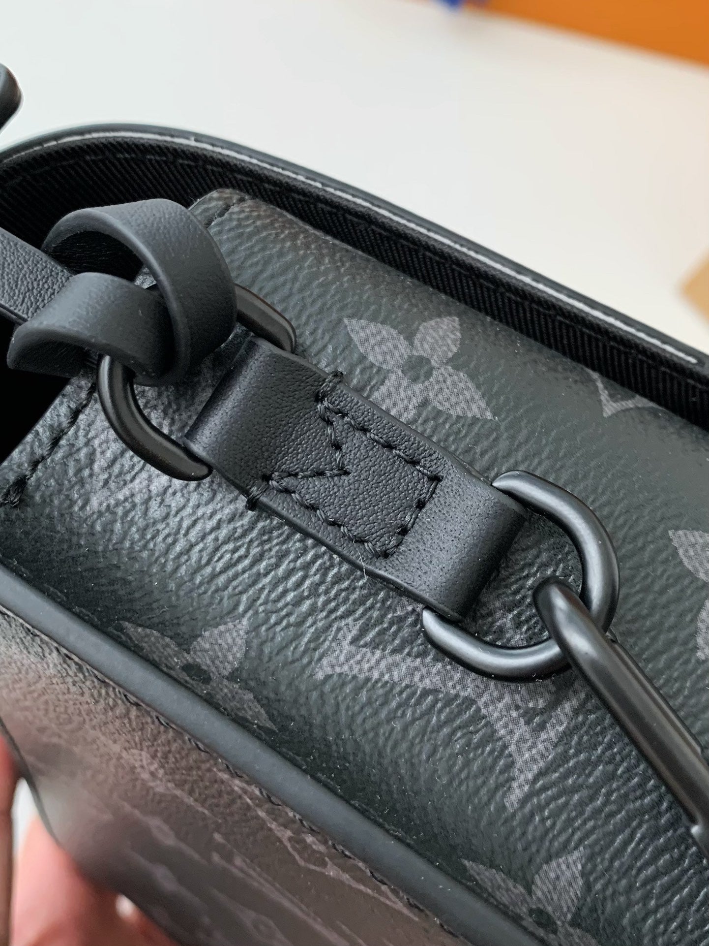 LV FLAP Bag M2