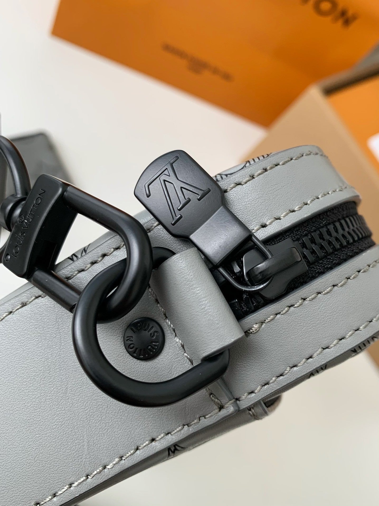 LV DUO Bag M2