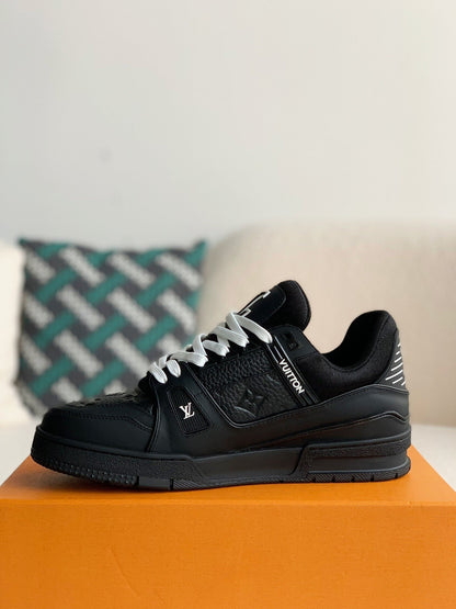 LV TRAINER Sneakers