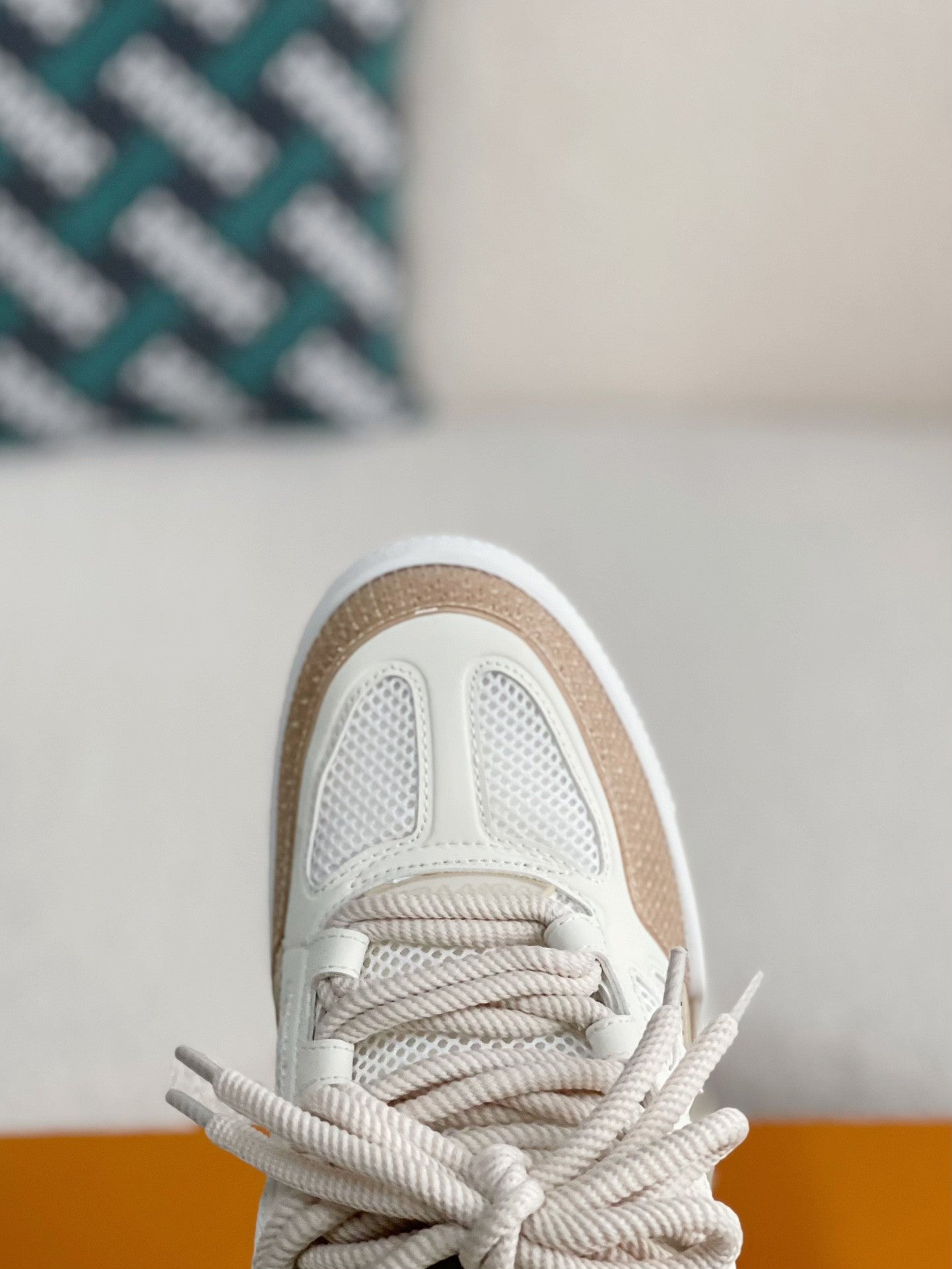 LV RUNNER TATIC sneakers