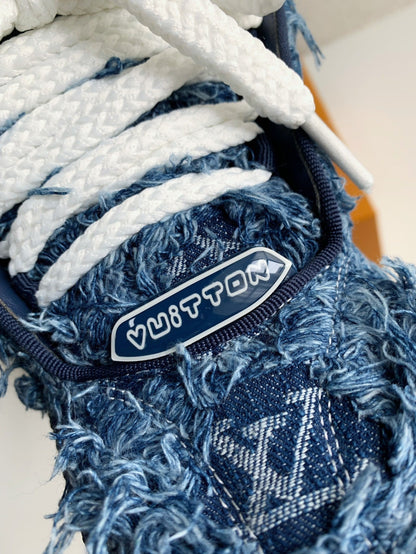 LV RUNNER TATIC sneakers