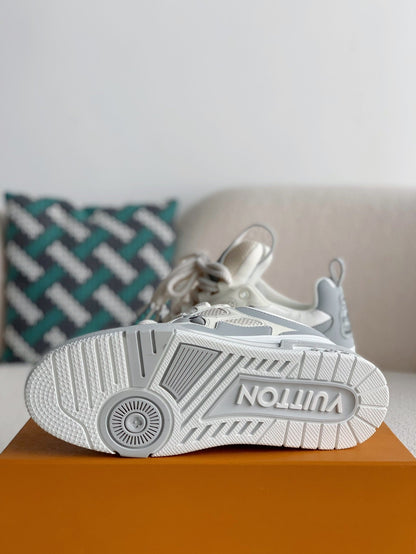 LV RUNNER TATIC sneakers