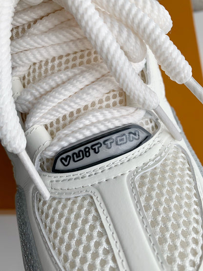 LV RUNNER TATIC sneakers