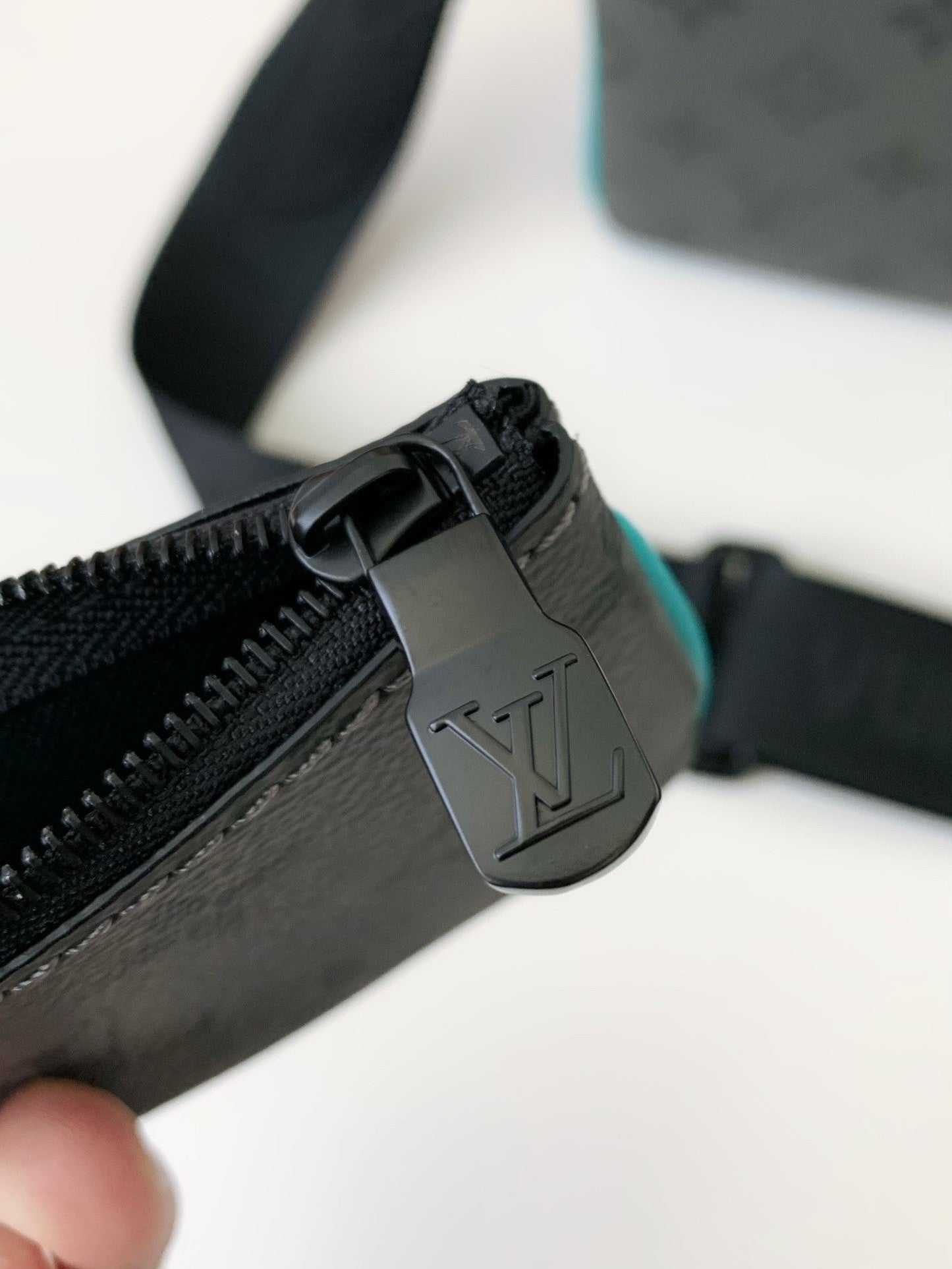 LV Trio Bag M1