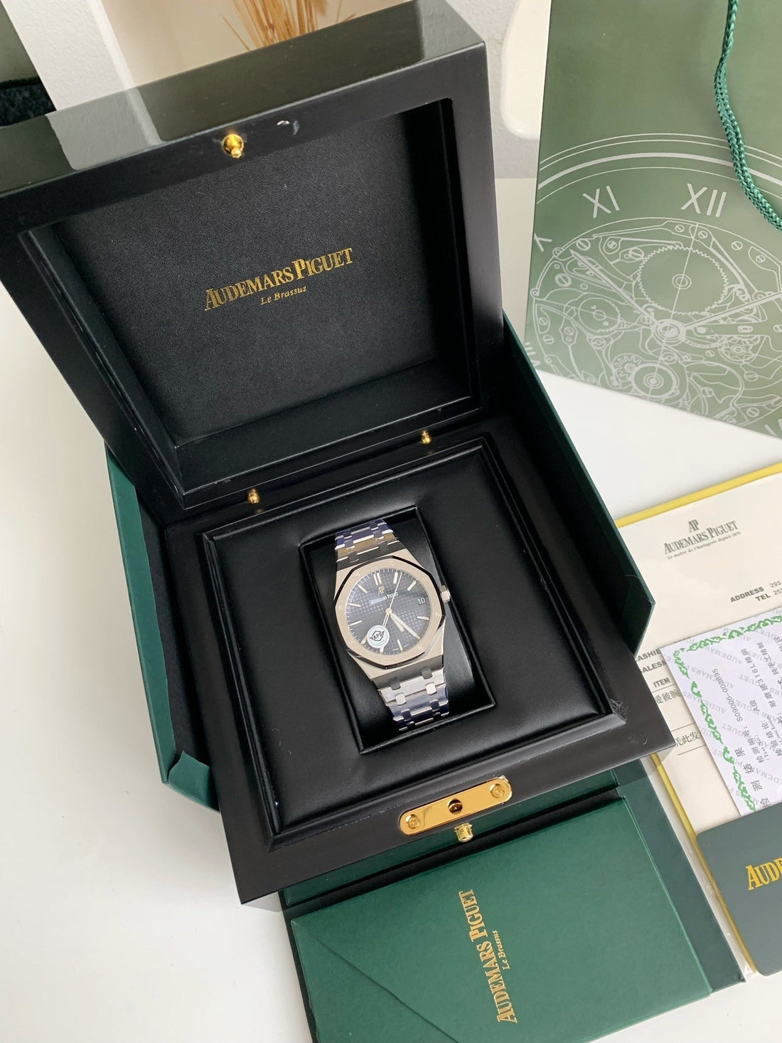 Audemars Piguet Royal Oak 15500 Series 41mm