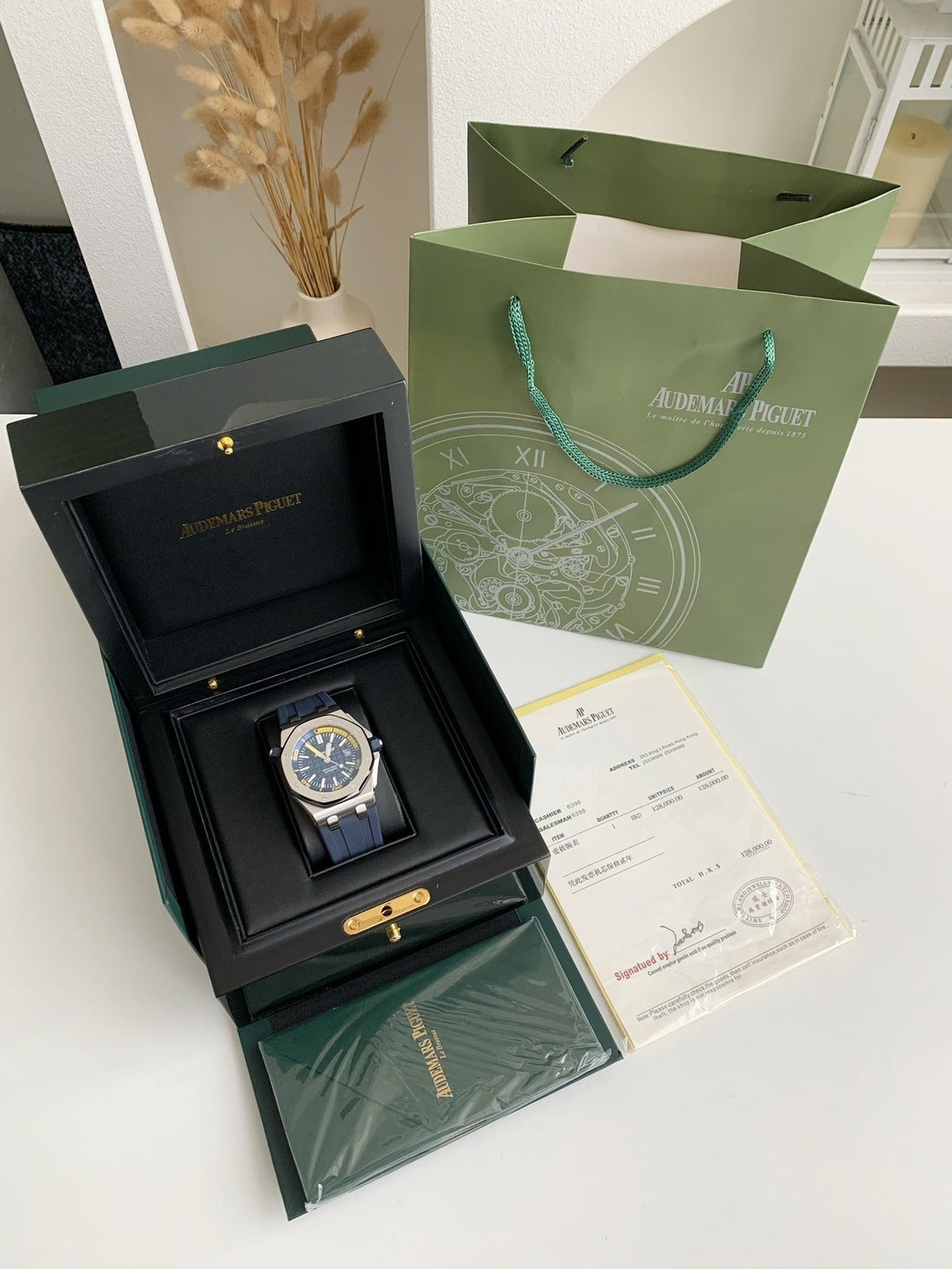 Audemars Piguet Royal Oak Offshore series mechanical  V 8 version, Color series