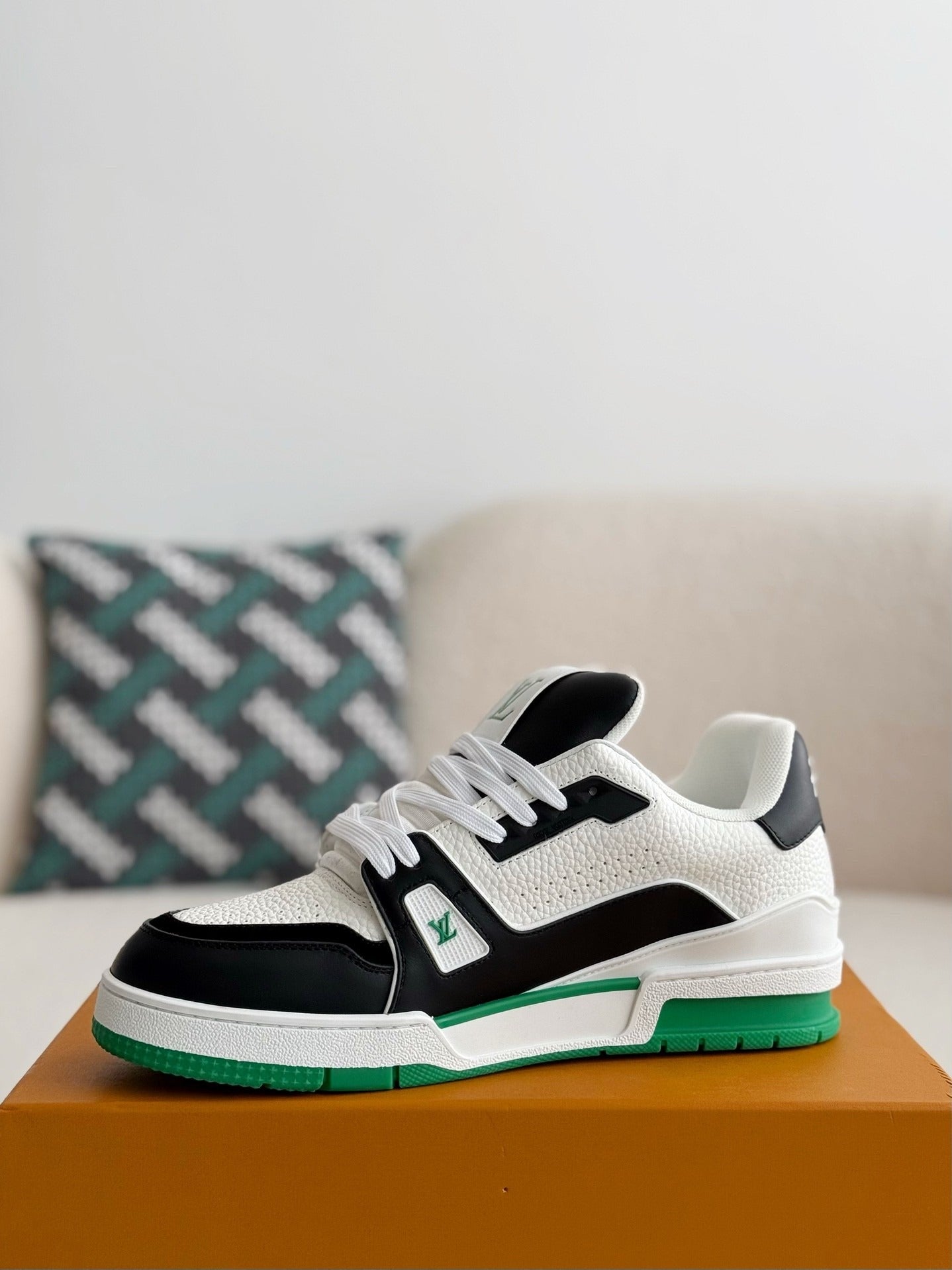 LV TRAINER SNEAKERS