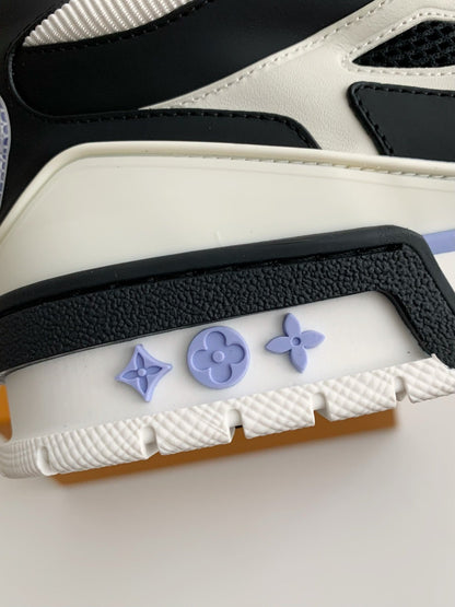 LV RUNNER TATIC sneakers