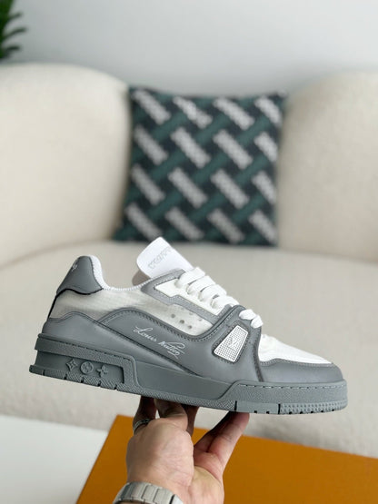 LV TRAINER SNEAKERS REFLECTIVE