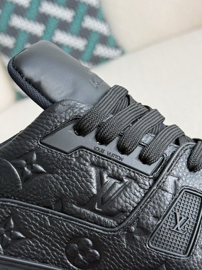 LV TRAINER Sneakers