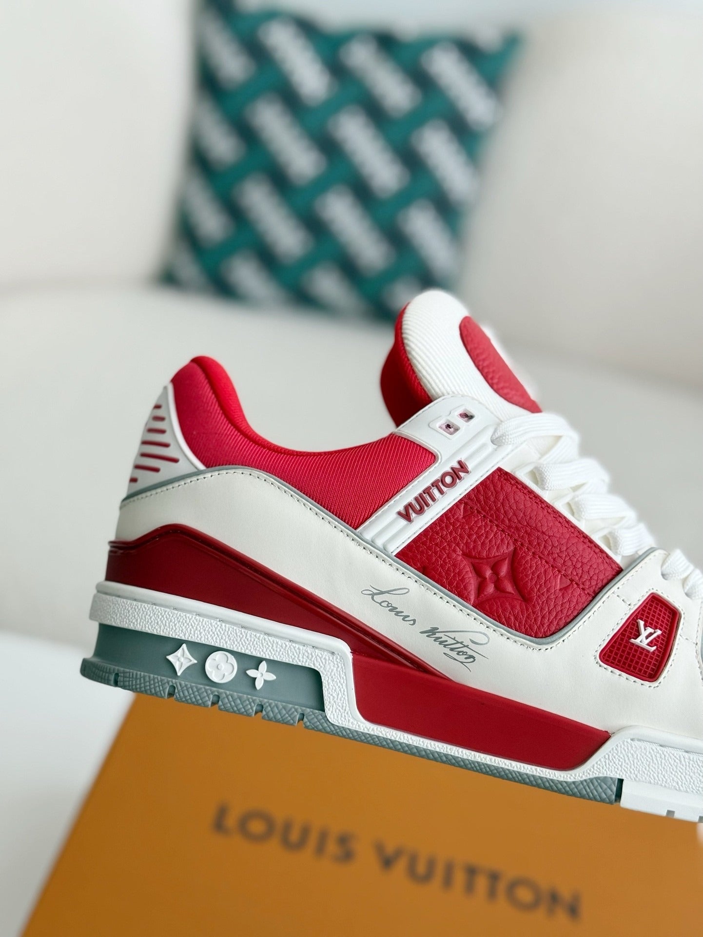 LV TRAINER SNEAKERS