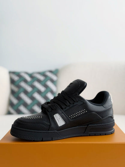 LV TRAINER Sneakers