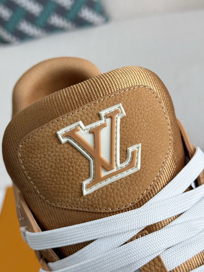 LV TRAINER Sneakers