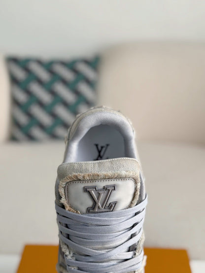 LV TRAINER Sneakers