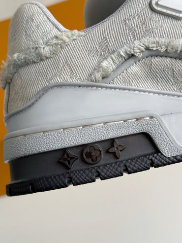 LV TRAINER Sneakers