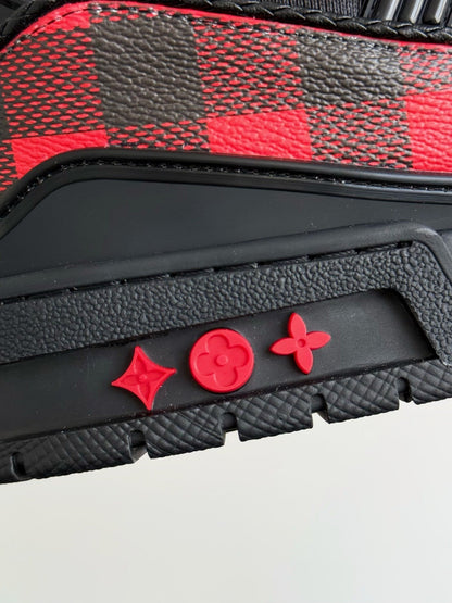 LV TRAINER 1A8FN8 Sneakers