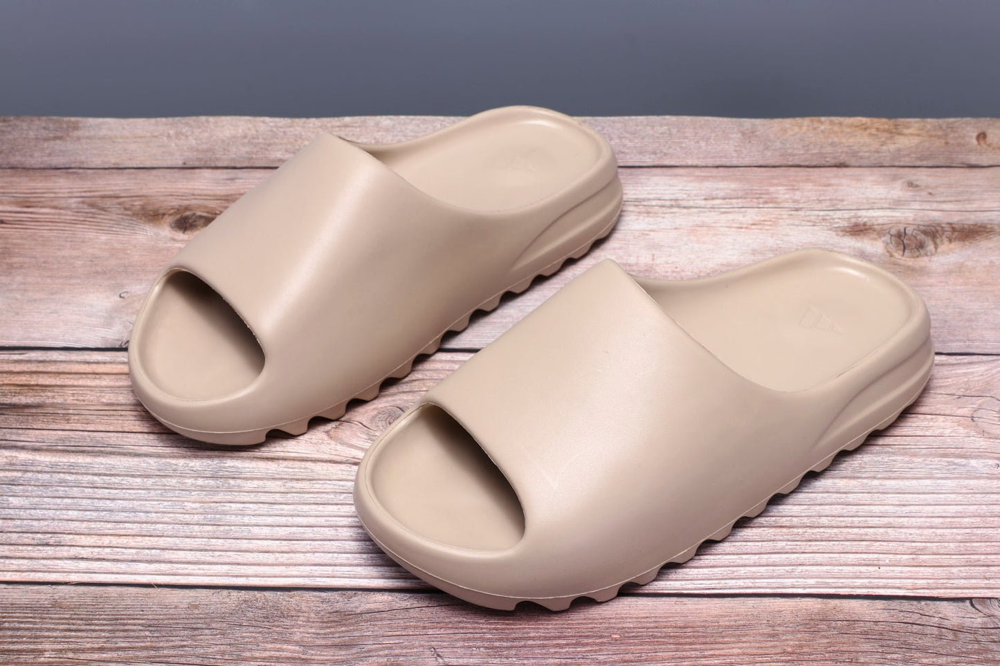 Yeezy Slide Pure