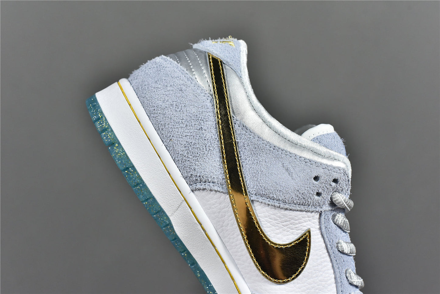SB Dunk Low 'Sean Cliver'