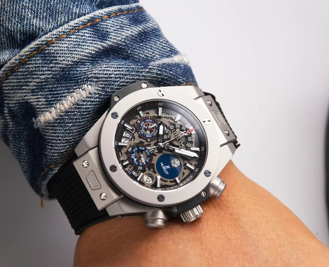 HBT Black - Hollow Silver 904L Steel - Black Rubber - Quartz - 42mm