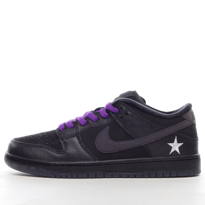 SB Dunk Low x Nike Familia